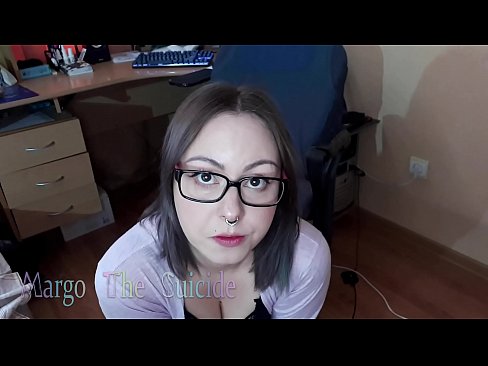 ❤️ Ang Sexy na Babae na may Salamin ay Sumipsip ng Dildo sa Camera ❤️❌ Russian porn sa amin ❌❤